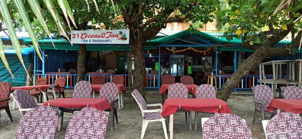 21Coconuts Inn アランボル エクステリア 写真
